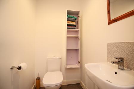 2 bedroom Semi-detached house for sale in Harston Lane, Leicester, LE4