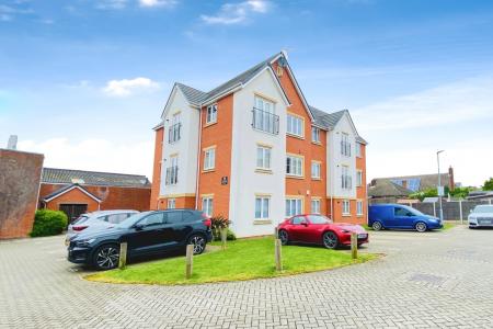 2 bedroom Apartment for sale in Havelock Gardens, Thurmaston, LE4