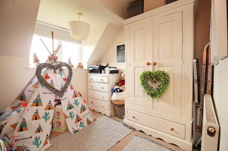 2 bedroom Terraced House for sale in Heath Avenue, Syston, LE7