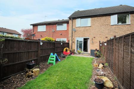 2 bedroom Terraced House for sale in Heath Avenue, Syston, LE7