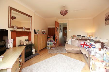 2 bedroom Terraced House for sale in Heath Avenue, Syston, LE7