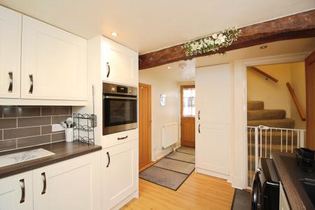 2 bedroom Cottage for sale in High Street, Syston, LE7