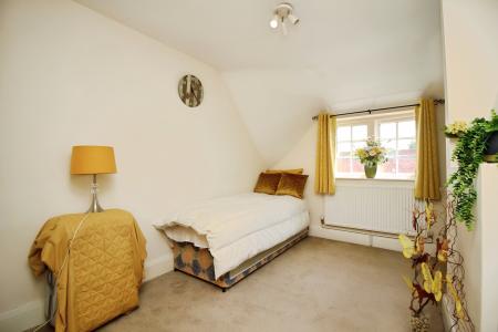 2 bedroom Cottage for sale in High Street, Syston, LE7