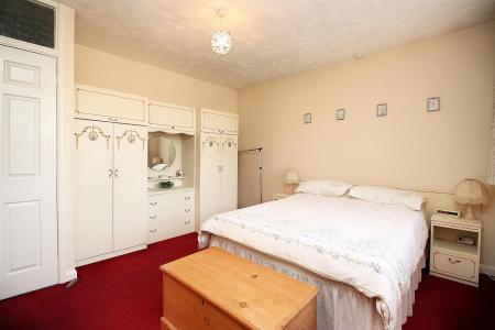 4 bedroom Detached house for sale in Highway Road, Thurmaston, LE4