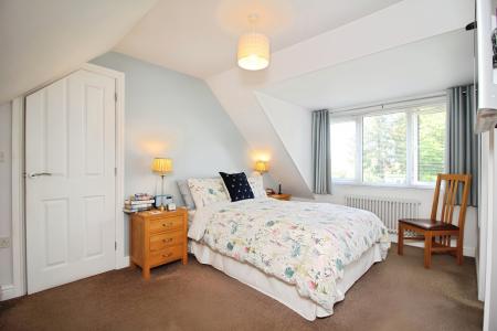 5 bedroom Detached bungalow for sale in Highway Road, Thurmaston, LE4