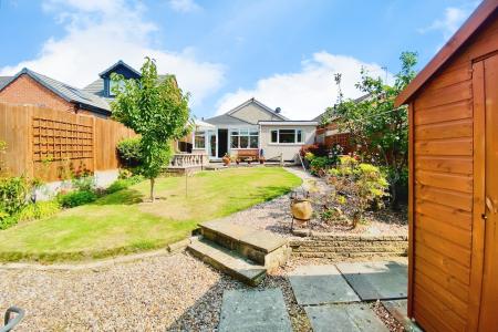 2 bedroom Detached bungalow for sale in Highway Road, Thurmaston, LE4