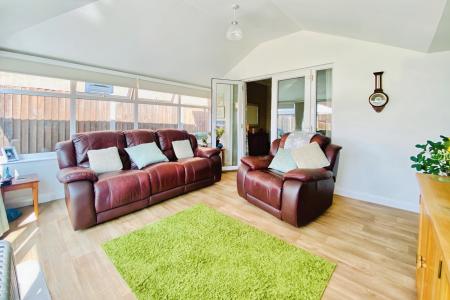 2 bedroom Detached bungalow for sale in Highway Road, Thurmaston, LE4