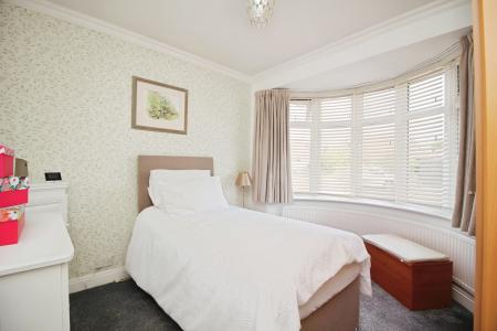 2 bedroom Detached bungalow for sale in Highway Road, Thurmaston, LE4