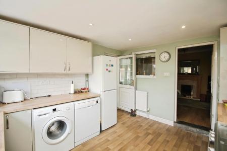 2 bedroom Detached bungalow for sale in Highway Road, Thurmaston, LE4