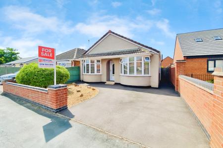 2 bedroom Detached bungalow for sale in Highway Road, Thurmaston, LE4