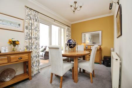 2 bedroom Detached bungalow for sale in Highway Road, Thurmaston, LE4