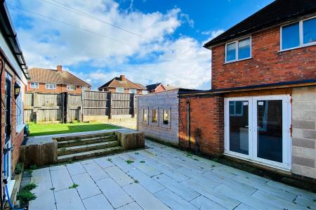 3 bedroom Semi-detached house for sale in Corner Plot - Hillcroft Close, Thurmaston, LE4