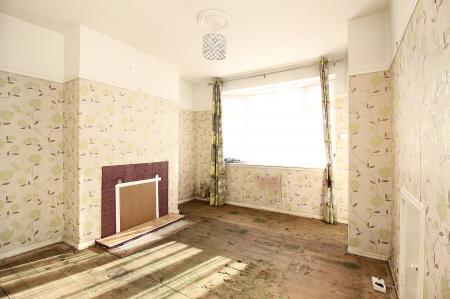 4 bedroom Semi-detached house for sale in Extended to Rear - Hillcroft Close, Thurmaston, LE4