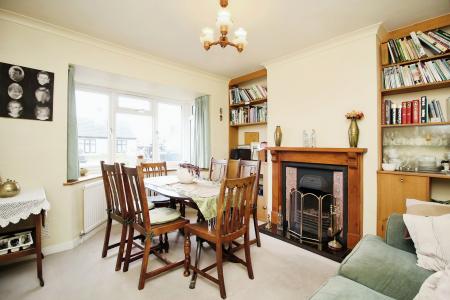 4 bedroom Semi-detached house for sale in Humberstone Lane, Thurmaston, LE4