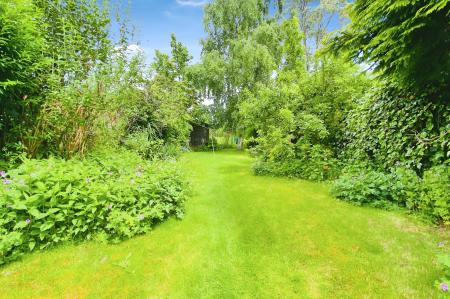 4 bedroom Semi-detached house for sale in Humberstone Lane, Thurmaston, LE4