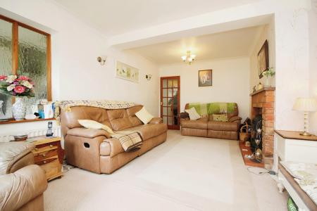 4 bedroom Semi-detached house for sale in Humberstone Lane, Thurmaston, LE4