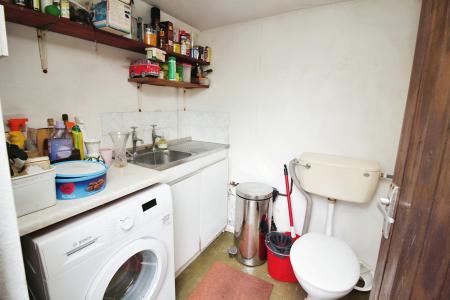 4 bedroom Semi-detached house for sale in Humberstone Lane, Thurmaston, LE4