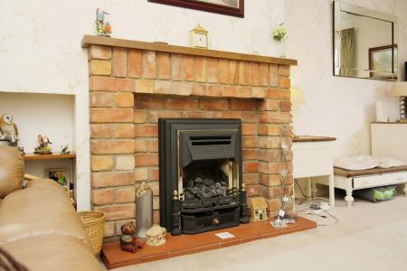 4 bedroom Semi-detached house for sale in Humberstone Lane, Thurmaston, LE4