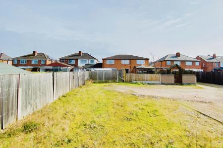3 bedroom End of terrace house for sale in Humberstone Lane, Thurmaston, LE4