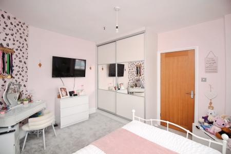 4 bedroom Detached bungalow for sale in Humberstone Lane, Thurmaston, LE4