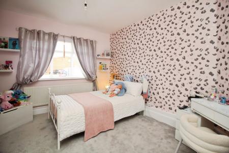 4 bedroom Detached bungalow for sale in Humberstone Lane, Thurmaston, LE4