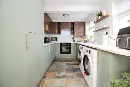 4 bedroom Detached bungalow for sale in Humberstone Lane, Thurmaston, LE4