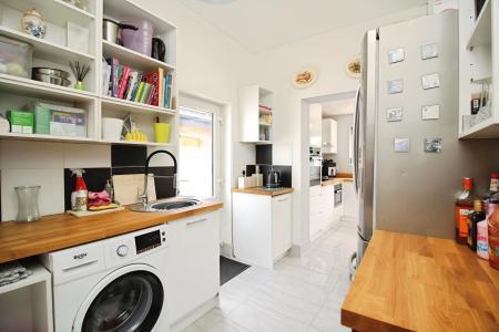 2 bedroom Detached bungalow for sale in Humberstone Lane, Thurmaston, LE4