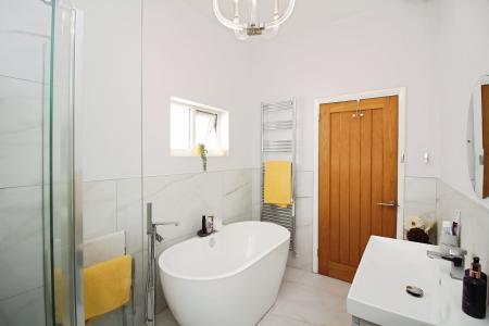 2 bedroom Detached bungalow for sale in Humberstone Lane, Thurmaston, LE4