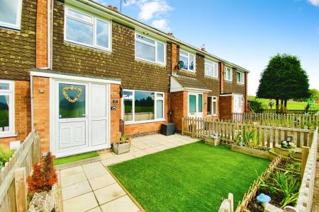 3 bedroom Terraced House for sale in Huntsmans Dale, East Goscote, LE7