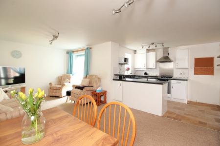 2 bedroom Flat for sale in Jack Hardy Close, Syston, LE7