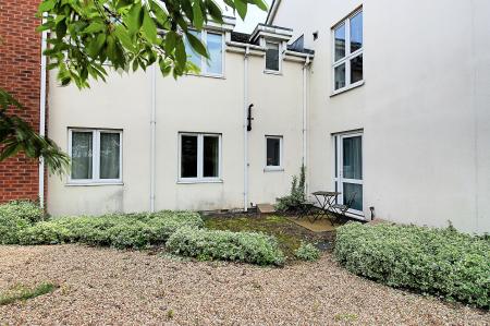 2 bedroom Flat for sale in Jack Hardy Close, Syston, LE7