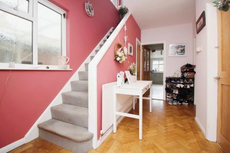 3 bedroom Detached house for sale in June Avenue, Thurmaston, LE4