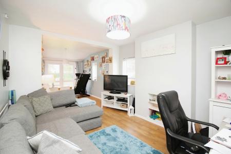 3 bedroom Detached house for sale in June Avenue, Thurmaston, LE4