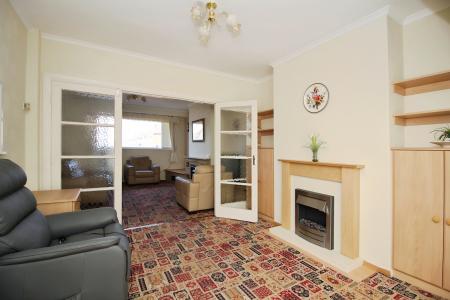 3 bedroom Semi-detached house for sale in June Avenue, Thurmaston, LE4