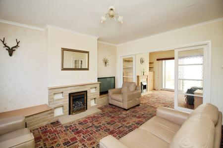 3 bedroom Semi-detached house for sale in June Avenue, Thurmaston, LE4