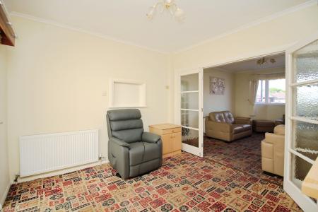 3 bedroom Semi-detached house for sale in June Avenue, Thurmaston, LE4