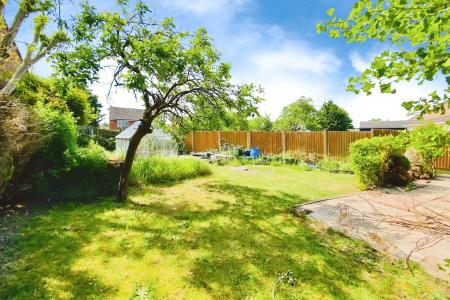 3 bedroom Semi-detached house for sale in June Avenue, Thurmaston, LE4