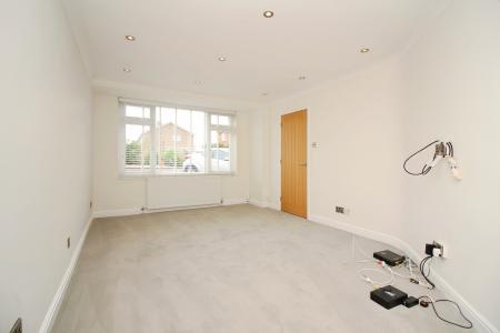 3 bedroom Semi-detached house for sale in Keble Drive, Syston, LE7