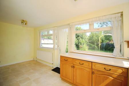 3 bedroom Semi-detached house for sale in Kings Drive, Leicester Forest East, LE3