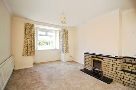 3 bedroom Semi-detached house for sale in Kings Drive, Leicester Forest East, LE3