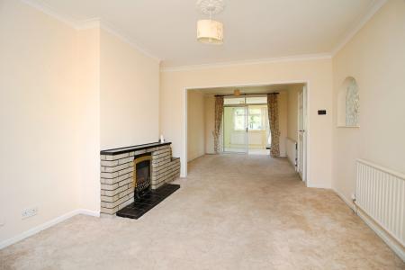 3 bedroom Semi-detached house for sale in Kings Drive, Leicester Forest East, LE3