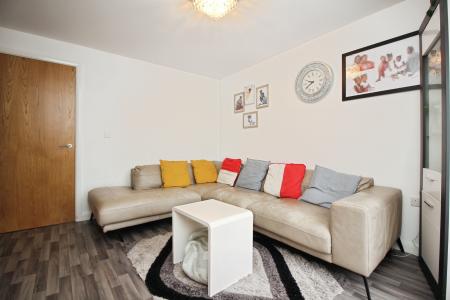 4 bedroom Town house for sale in Langton Way, Leicester, LE4