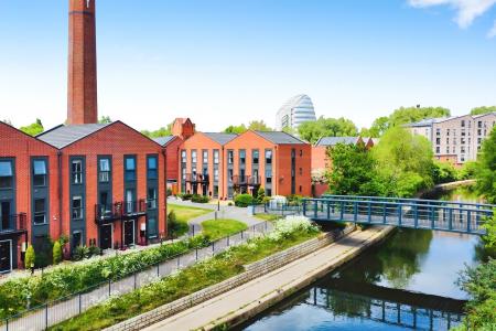 4 bedroom Town house for sale in Langton Way, Leicester, LE4