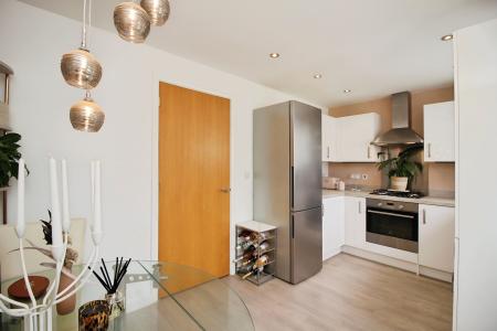 4 bedroom Town house for sale in Langton Way, Leicester, LE4