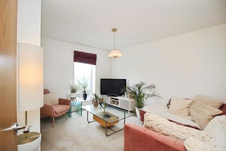 4 bedroom Town house for sale in Langton Way, Leicester, LE4