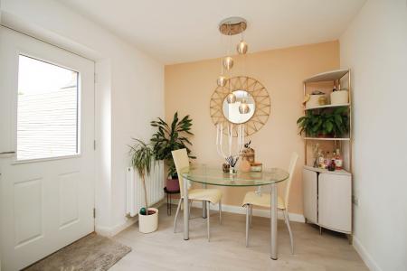 4 bedroom Town house for sale in Langton Way, Leicester, LE4