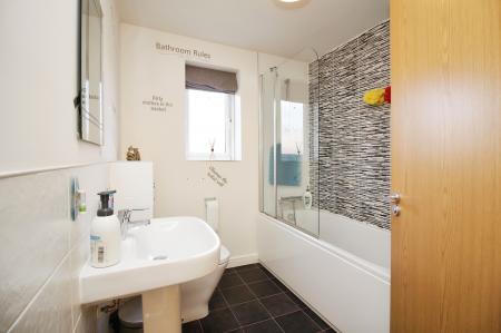 4 bedroom Detached house for sale in Lime Avenue, Sapcote, LE9