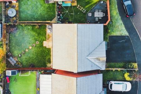 4 bedroom Detached house for sale in Lime Avenue, Sapcote, LE9