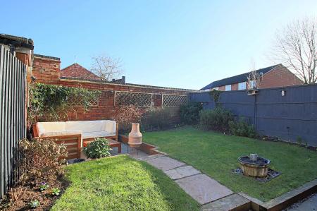 3 bedroom Town house for sale in Lime Close, Syston, LE7