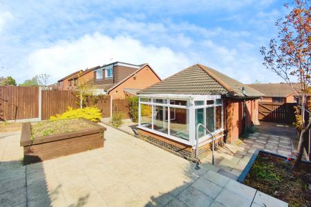 2 bedroom Detached bungalow for sale in Lime Drive, Syston, LE7